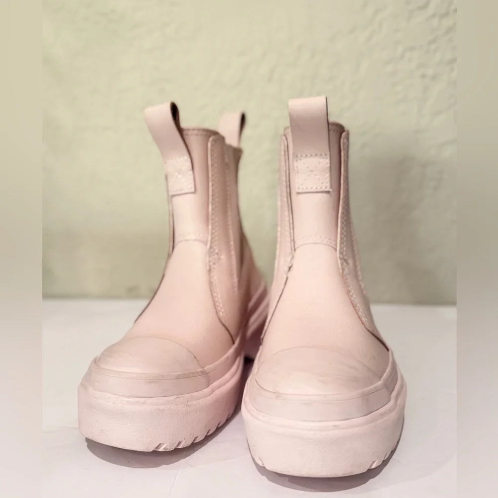 Converse Kids' Chuck Taylor All Star Lugged Leather Chelsea Boot size 11